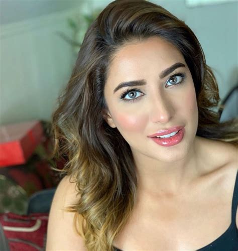 mehwish hayat leak|Mehwish Hayat clears air on her stance over Kashmir issue